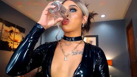 Snapshot of urmajestytyra chatting on January 2025 12:08:01 PM UrMajestyTyra online show from January 2025 12:08:01 PM