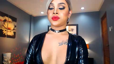 Snapshot of urmajestytyra chatting on January 2025 02:24:02 AM UrMajestyTyra online show from January 2025 02:24:02 AM