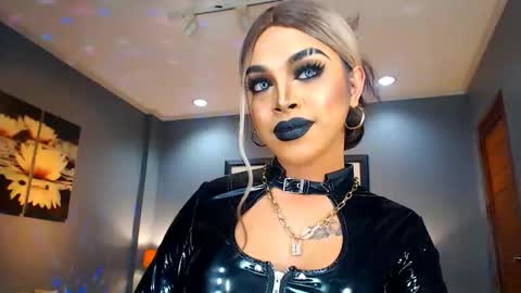 Snapshot of urmajestytyra chatting on February 2025 12:36:02 AM UrMajestyTyra online show from February 2025 12:36:02 AM