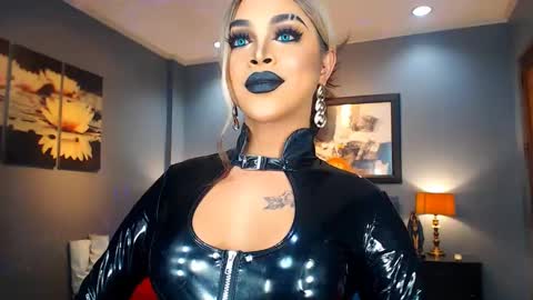 Snapshot of urmajestytyra chatting on February 2025 12:19:01 AM UrMajestyTyra online show from February 2025 12:19:01 AM