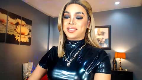 Snapshot of urmajestytyra chatting on February 2025 04:53:01 AM UrMajestyTyra online show from February 2025 04:53:01 AM