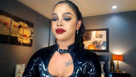 Snapshot of urmajestytyra chatting on February 2025 05:37:01 AM UrMajestyTyra online show from February 2025 05:37:01 AM