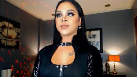 Snapshot of urmajestytyra chatting on September 2025 02:13:01 AM UrMajestyTyra online show from September 2025 02:13:01 AM