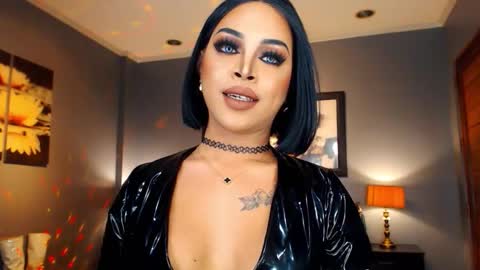 Snapshot of urmajestytyra chatting on October 2025 10:40:02 PM UrMajestyTyra online show from October 2025 10:40:02 PM