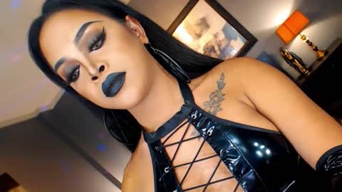 Snapshot of urmajestytyra chatting on October 2025 02:31:01 AM UrMajestyTyra online show from October 2025 02:31:01 AM