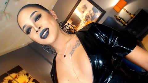 Snapshot of urmajestytyra chatting on October 2025 02:14:02 AM UrMajestyTyra online show from October 2025 02:14:02 AM