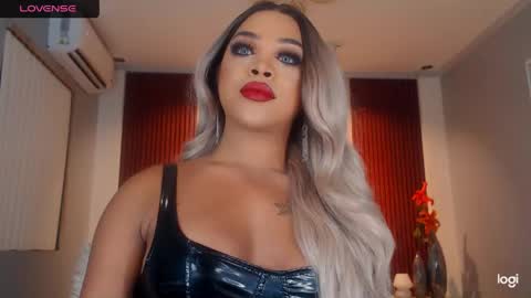 Snapshot of urmajestytyra chatting on June 2026 04:07:01 PM UrMajestyTyra online show from June 2026 04:07:01 PM