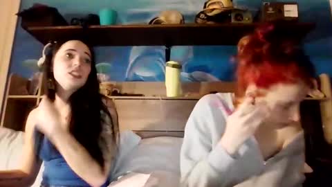 Snapshot of urmomalexx chatting on February 2026 03:06:01 AM urmomalexx online show from February 2026 03:06:01 AM