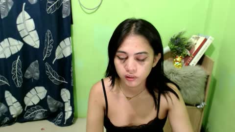 urmystical_sofie online show from November 2025 12:04:02 PM