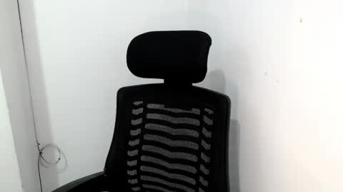 urmystical_sofie online show from March 2026 07:07:02 PM