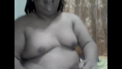 Snapshot of urpinay_ursula chatting on December 2024 12:09:02 PM ursula online show from December 2024 12:09:02 PM