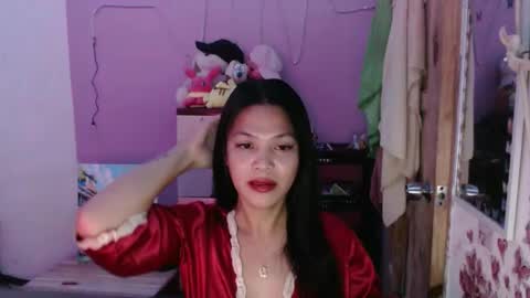 hi im kim online show from November 2025 11:16:01 PM