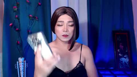 Snapshot of urqueen_cassandra chatting on October 2025 06:37:01 AM BEA online show from October 2025 06:37:01 AM