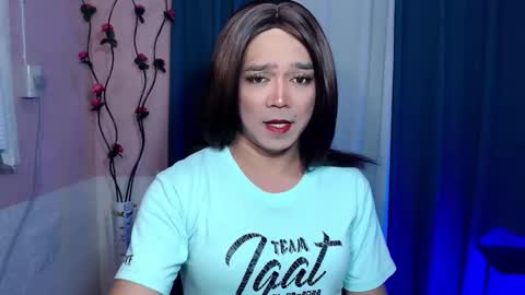 Snapshot of urqueen_cassandra chatting on November 2025 06:23:01 AM BEA online show from November 2025 06:23:01 AM