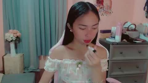 Snapshot of ursexy_michelle chatting on December 2024 04:36:02 AM Your Future Michelle online show from December 2024 04:36:02 AM