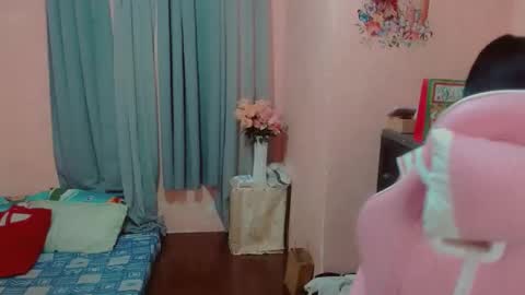 Snapshot of ursexy_michelle chatting on December 2024 12:11:01 PM Your Future Michelle online show from December 2024 12:11:01 PM