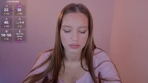 Olivia online show from June 2026 07:06:02 PM
