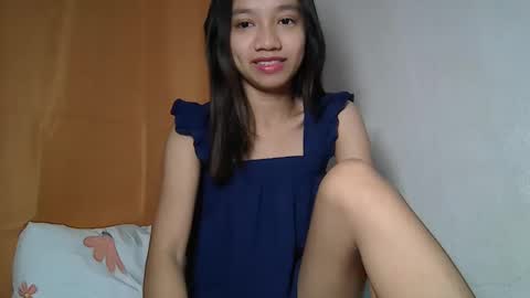 Snapshot of urshamegirl4you chatting on March 2026 10:04:02 PM Your LUNA online show from March 2026 10:04:02 PM