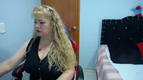 Snapshot of ursulawhite69 chatting on February 2026 12:21:01 AM Eveling Blanco online show from February 2026 12:21:01 AM