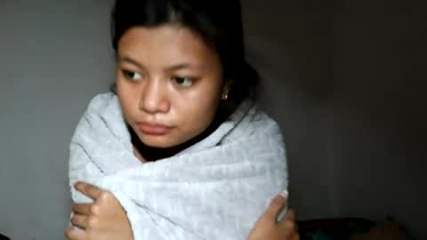 Snapshot of ursweetereca18 chatting on June 2026 01:50:02 PM ERECA online show from June 2026 01:50:02 PM