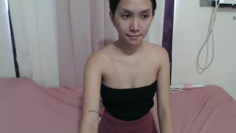 Snapshot of ursweethennesy chatting on January 2026 02:48:02 AM Hennesybabe online show from January 2026 02:48:02 AM