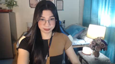 Snapshot of urwetasianprincessxx chatting on February 2025 10:43:02 AM Ashley Kate Mateo Gray online show from February 2025 10:43:02 AM