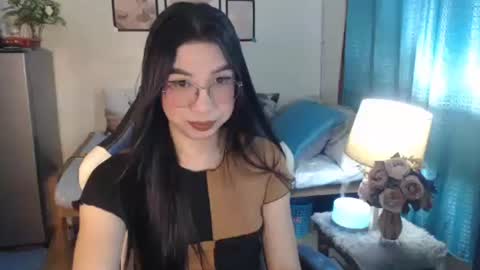 Snapshot of urwetasianprincessxx chatting on February 2025 07:45:01 AM Ashley Kate Mateo Gray online show from February 2025 07:45:01 AM