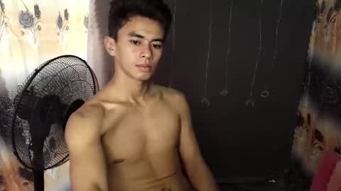 Snapshot of urwild_fuckerxx chatting on January 2026 02:48:02 AM urwild_fuckerxx online show from January 2026 02:48:02 AM