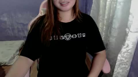 urwildslutty17 online show from December 2025 01:00:02 AM