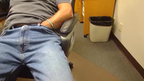 useemie online show from September 2025 06:13:02 PM