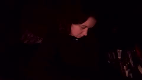 Snapshot of usefulhole chatting on November 2025 01:52:02 AM usefulhole online show from November 2025 01:52:02 AM