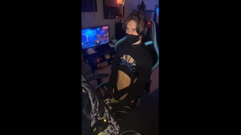 Snapshot of userofthings chatting on October 2025 10:03:02 PM Bartholomew Washington online show from October 2025 10:03:02 PM