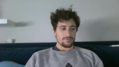 Snapshot of users1819 chatting on December 2025 08:31:02 AM users1819 online show from December 2025 08:31:02 AM