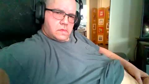 usstarr1 online show from December 2024 09:28:01 PM