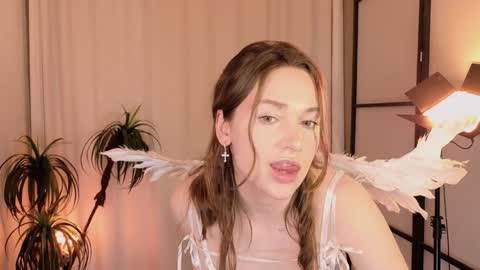 vivi online show from December 2024 10:28:01 PM