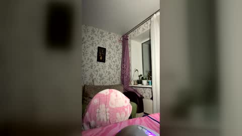 uwumrr online show from May 2026 08:39:01 PM