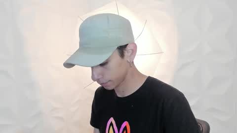 UYUKIE online show from September 2025 12:06:01 PM