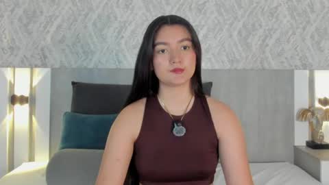 Vaalentina Lux online show from June 2026 04:42:01 PM