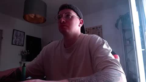 Snapshot of vacation__ chatting on September 2025 01:45:01 PM vacation__ online show from September 2025 01:45:01 PM