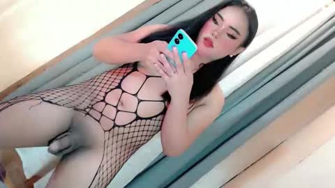 Snapshot of vae_sha chatting on January 2026 12:21:02 PM JESS - DONT FORGET TO FOLLOW ME AND GIVE ME THUMBS UP online show from January 2026 12:21:02 PM