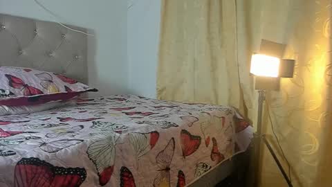 Vahiolet smith online show from September 2025 03:28:01 AM