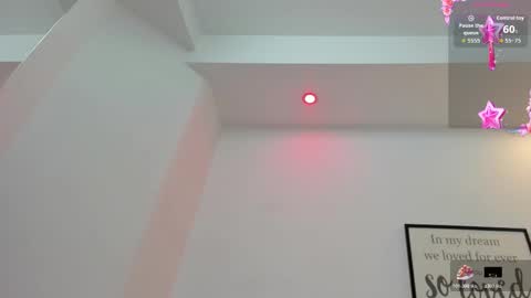 vainilla_heart online show from October 2025 03:03:02 AM