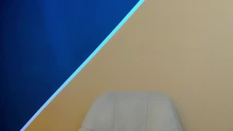 VaiolletCooper online show from April 2026 04:16:01 PM