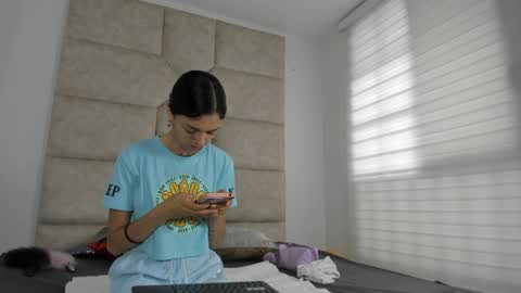 Snapshot of vaiolett_smith chatting on September 2025 12:53:01 PM V A I O L E T T S M I T H online show from September 2025 12:53:01 PM