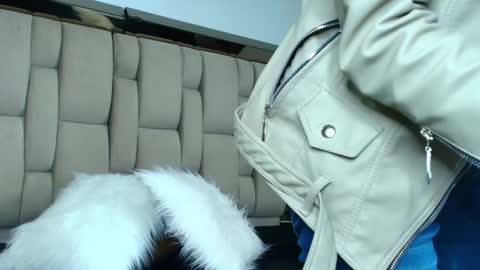 Snapshot of vaiolett_smith chatting on January 2026 04:20:02 PM V A I O L E T T S M I T H online show from January 2026 04:20:02 PM