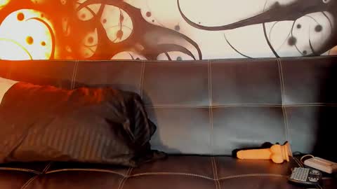 Snapshot of vaiolettmoonuwu chatting on February 2026 08:29:01 AM VaiolettmoonUwU online show from February 2026 08:29:01 AM