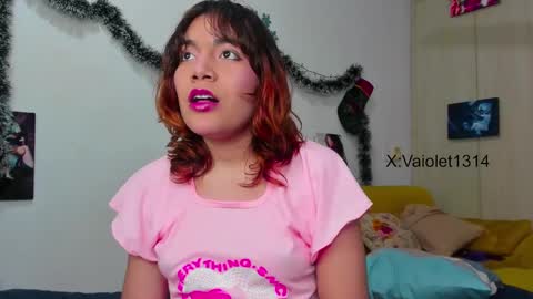 Snapshot of vaioletuwu chatting on January 2025 12:37:02 AM Vaiolet1314 online show from January 2025 12:37:02 AM