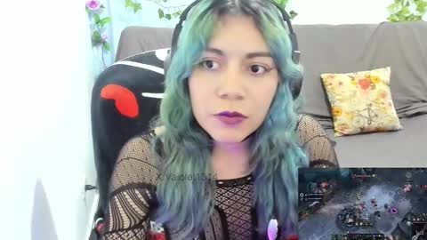 Vaiolet1314 online show from February 2026 12:47:02 AM