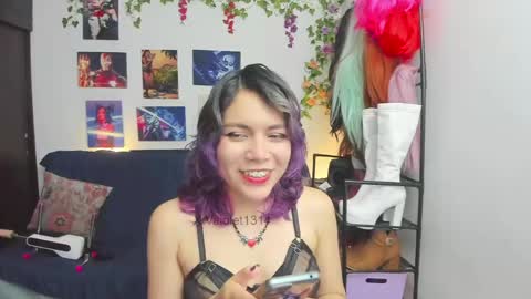 Vaiolet1314 online show from May 2026 10:49:02 PM