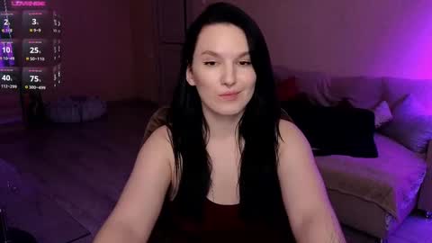 Val online show from March 2025 10:10:02 PM